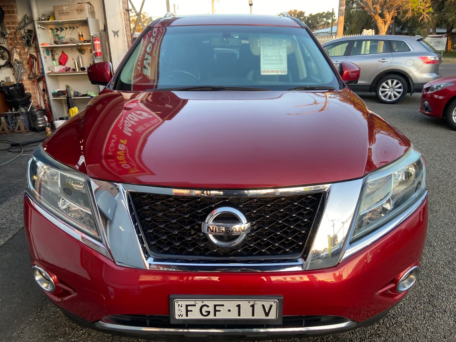 2015 Nissan Pathfinder St-L (4X4) at Forever Motors, Long Jetty, photo 2
